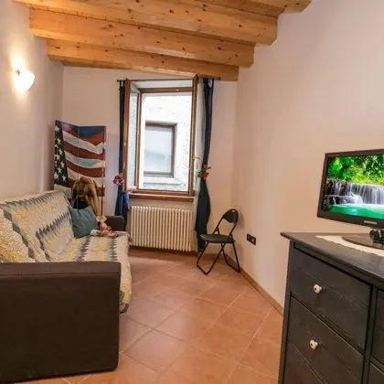 Family Apart Daire, 1 Çift Kişilik Yatak ve Çekyat (Appartamento Centro Storico Riva)