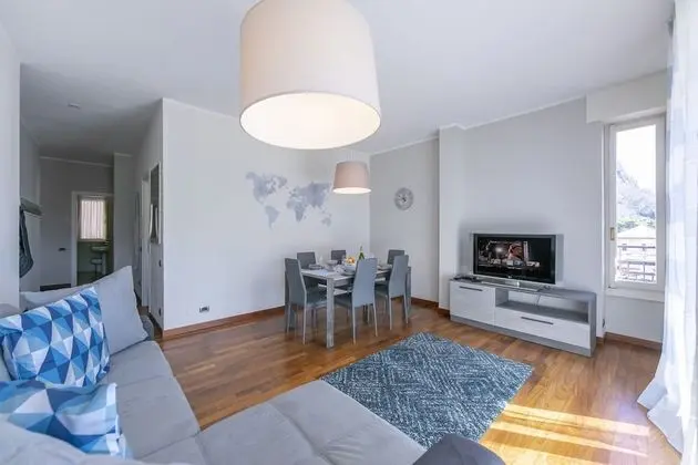 Family Apart Daire, Birden Çok Yatak, 2 Banyolu (Appartamento Il Golfo Lake View)