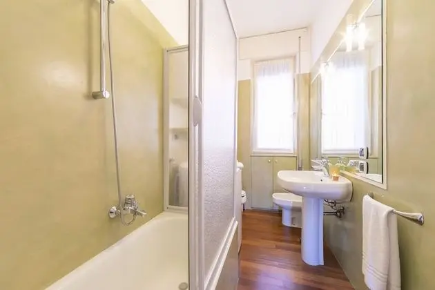 Family Apart Daire, Birden Çok Yatak, 2 Banyolu (Appartamento Il Golfo Lake View)