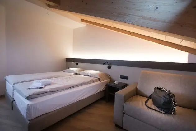 Apart Daire, 2 Yatak Odası (Mansarda)