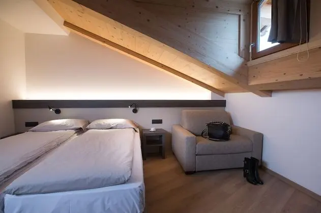 Apart Daire, 2 Yatak Odası (Mansarda)