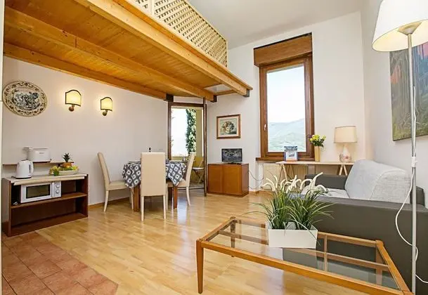 Family Apart Daire, 1 Çift Kişilik Yatak ve Çekyat, Bahçeli (Appartamento Villa Lina)