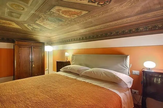 Apart Daire, 1 Büyük (Queen) Boy Yatak ve Çekyat (Tosca)