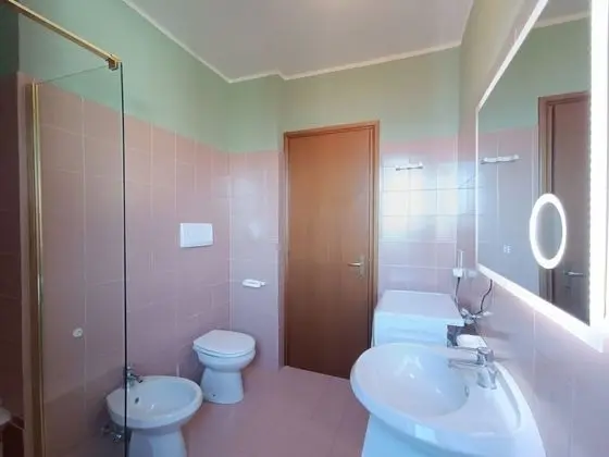 Apart Daire, 2 Yatak Odası, Göl Manzaralı