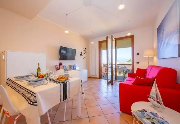 Family Apart Daire, 1 Çift Kişilik Yatak ve Çekyat, Bahçeli (Appartamento Vista Lago)