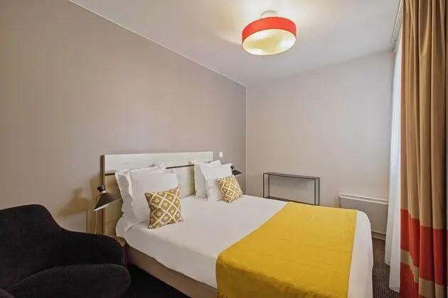 Apart Daire, 2 Yatak Odası, Küçük Mutfak