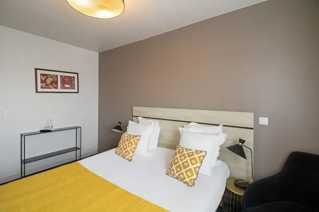 Apart Daire, 2 Yatak Odası, Küçük Mutfak