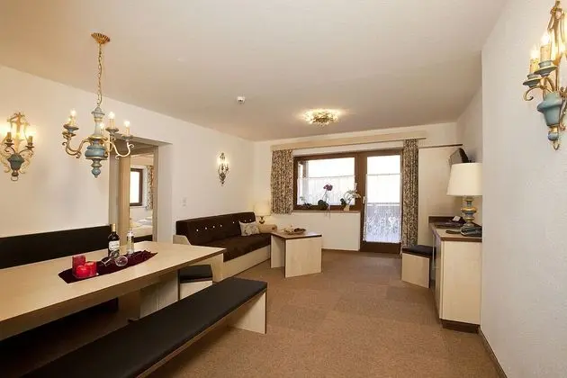 Apart Daire, 2 Yatak Odası, Balkon, Dağ Manzaralı (Heidebahn, + 200€ cleaning fee)