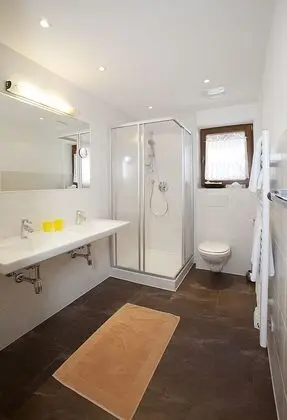 Apart Daire, 2 Yatak Odası, Balkon, Dağ Manzaralı (Heidebahn, + 200€ cleaning fee)