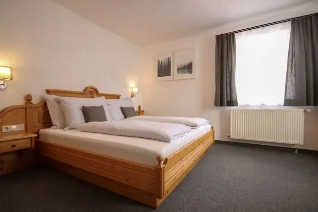 Basic Tek Büyük Yataklı Oda