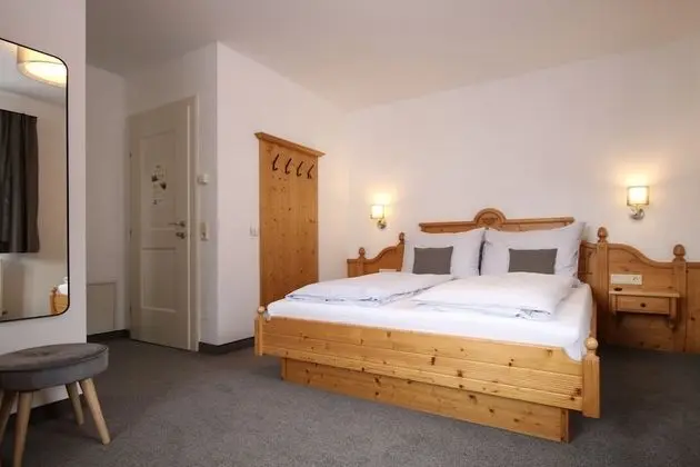 Basic Tek Büyük Yataklı Oda