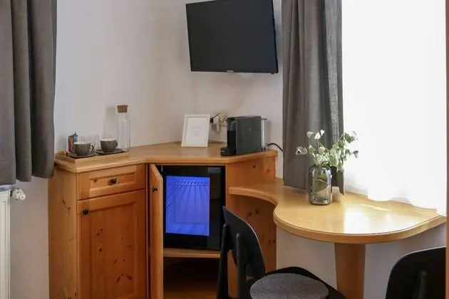 Basic Tek Büyük Yataklı Oda