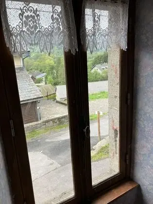 Ev, Banyolu/Duşlu, Dağ Manzaralı