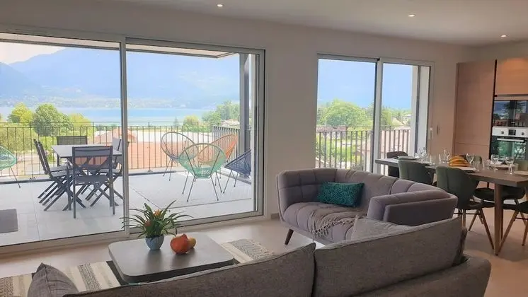 Exclusive Apart Daire, Banyolu/Duşlu, Göl Manzaralı (4 Etoiles)