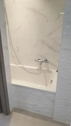 Exclusive Apart Daire, Banyolu/Duşlu, Göl Manzaralı (4 Etoiles)