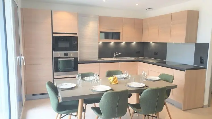 Exclusive Apart Daire, Banyolu/Duşlu, Göl Manzaralı (4 Etoiles)