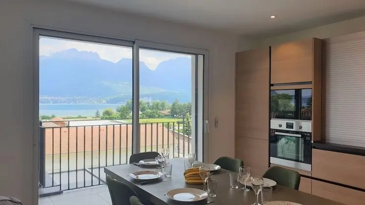 Exclusive Apart Daire, Banyolu/Duşlu, Göl Manzaralı (4 Etoiles)