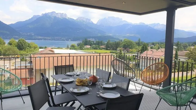 Exclusive Apart Daire, Banyolu/Duşlu, Göl Manzaralı (4 Etoiles)