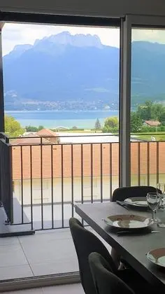 Exclusive Apart Daire, Banyolu/Duşlu, Göl Manzaralı (4 Etoiles)