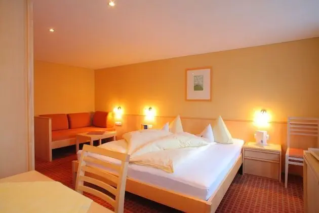 Dört Kişilik Oda (Sonne)