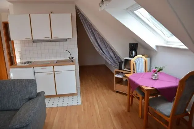Apart Daire (Eimberg)