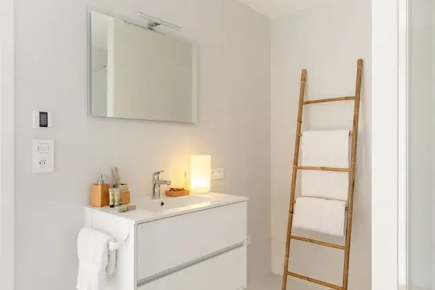 Apart Daire, Banyolu/Duşlu, Dağ Manzaralı (Petit Rocher)