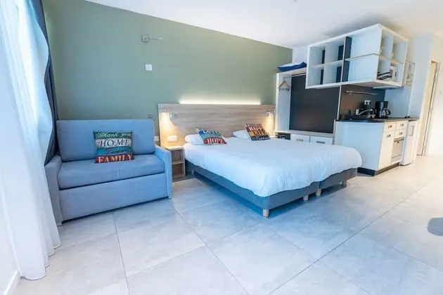 Executive Stüdyo, Birden Çok Yatak, Teras (One Double Bed One Sofa Bed)
