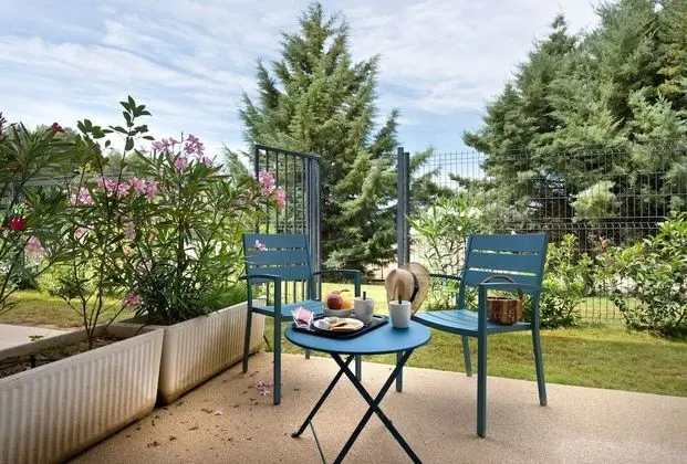 Executive Stüdyo, Birden Çok Yatak, Teras (One Double Bed One Sofa Bed)