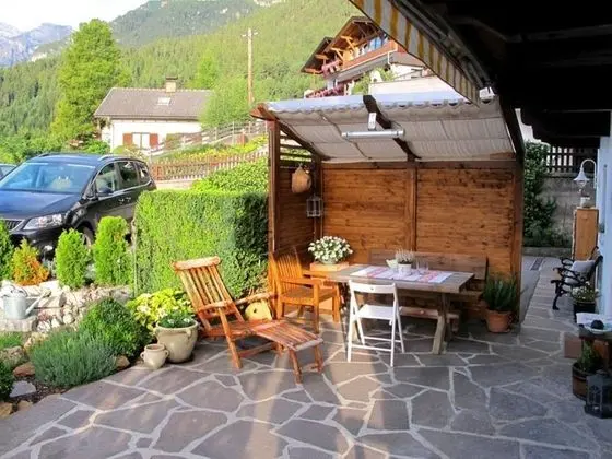 Apart Daire, 3 Yatak Odası, Teras, Bahçeli