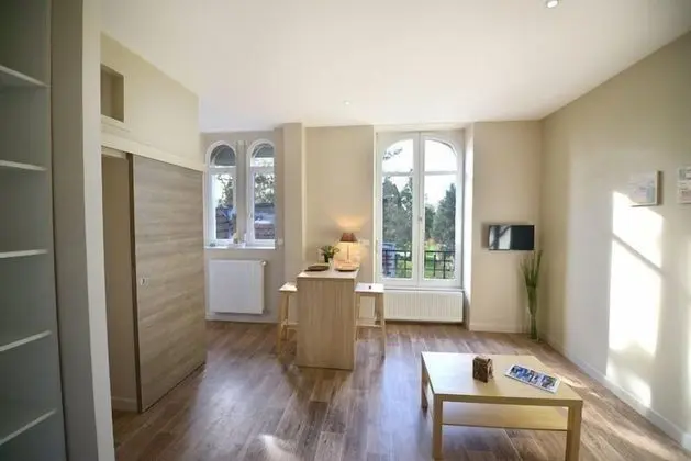 Deluxe Apart Daire, Banyolu/Duşlu, Park Manzaralı (Studio Courbet)