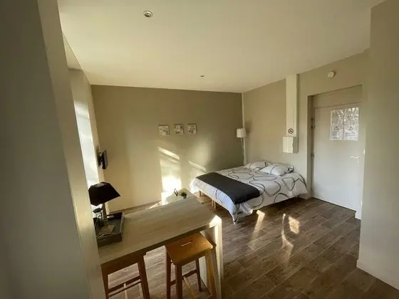 Deluxe Apart Daire, Banyolu/Duşlu, Park Manzaralı (Studio Courbet)