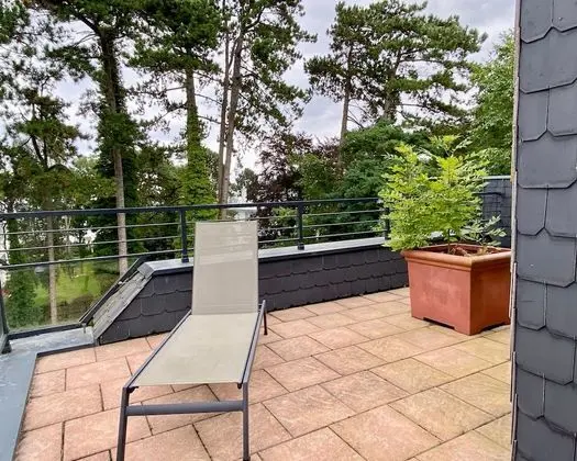 Studio mit Balkon
