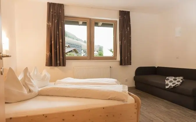 Apart Daire, 2 Yatak Odası, Mutfak, Dağ Manzaralı