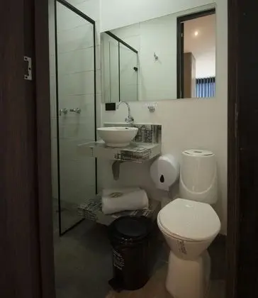 Basic Tek Büyük Yataklı Oda