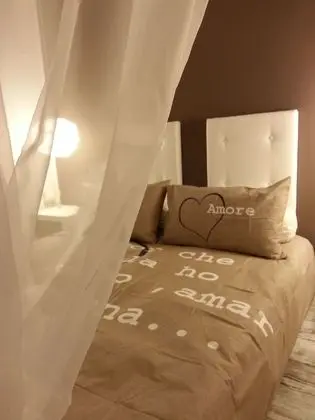 Tek Büyük Yataklı Oda, 1 Çift Kişilik Yatak