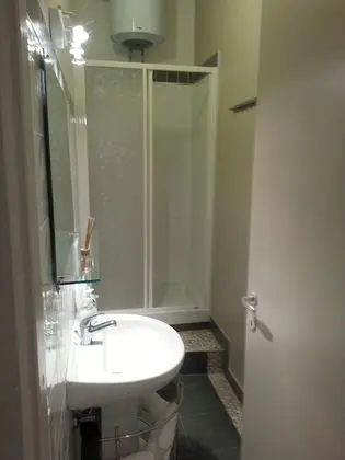 Tek Büyük Yataklı Oda, 1 Çift Kişilik Yatak