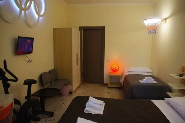 Üç Kişilik Oda, Ortak Banyo