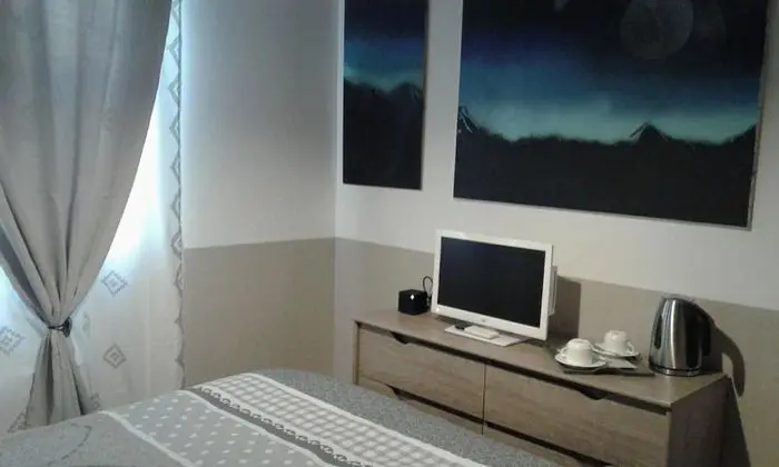 Tek Büyük Yataklı Oda, Sigara İçilmez (Chambre 1)