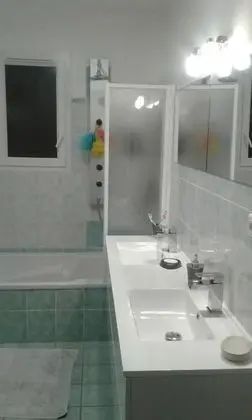 Tek Büyük Yataklı Oda, Sigara İçilmez (Chambre 2)