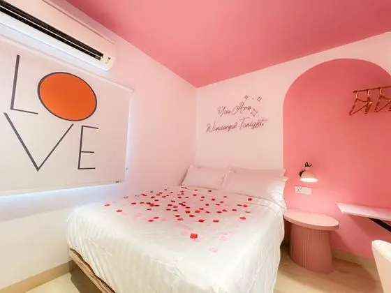 Romantic Tek Büyük Yataklı Oda