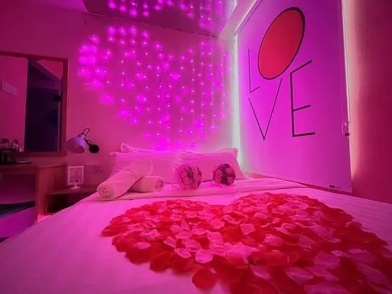Romantic Themed Room