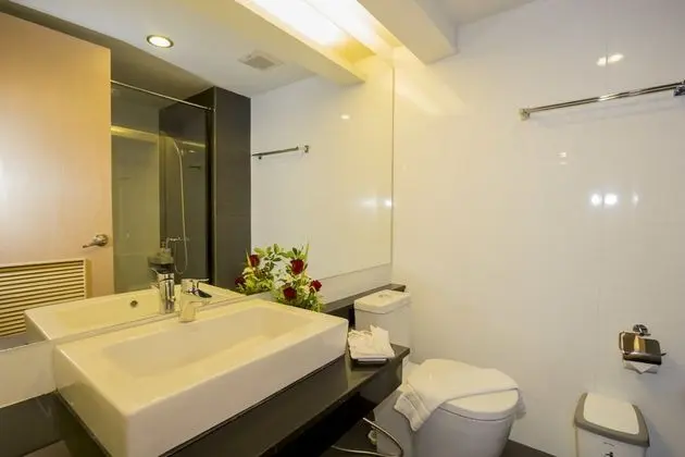 Deluxe Oda, 1 Yatak Odası, Havuz Kullanımı, Havuz Manzaralı