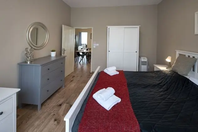 Economy Stüdyo, 1 Büyük (Queen) Boy Yatak, Ortak Banyo