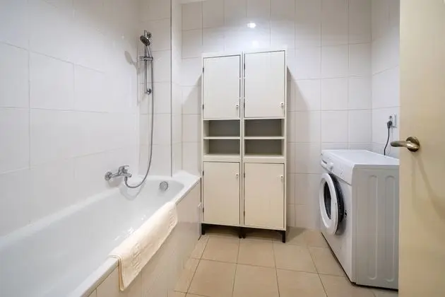 Economy Stüdyo, 1 Büyük (Queen) Boy Yatak, Ortak Banyo