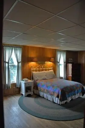 Ev, Birden Çok Yatak, Sigara İçilmez