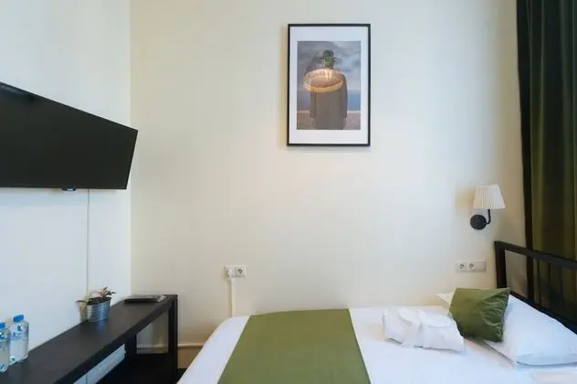 Standard Tek Büyük Yataklı Oda