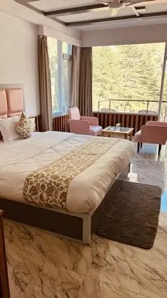 Deluxe Tek Büyük Yataklı Oda