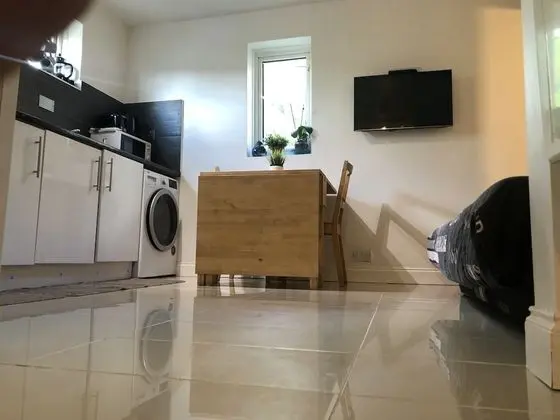 Apart Daire, Banyolu/Duşlu (Copthorne Mews Ub3 4bn   )