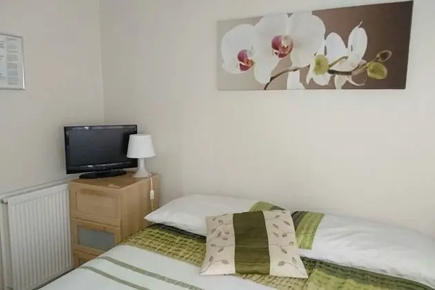 Standard Üç Kişilik Oda, Banyolu/Duşlu (.)