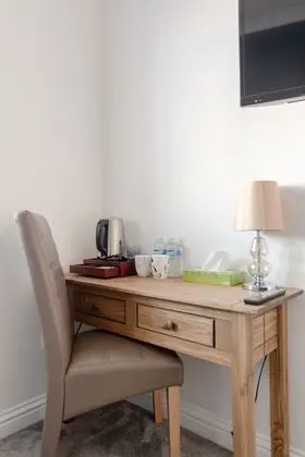 Deluxe Tek Büyük Yataklı Oda, 1 Çift Kişilik Yatak, Banyolu/Duşlu